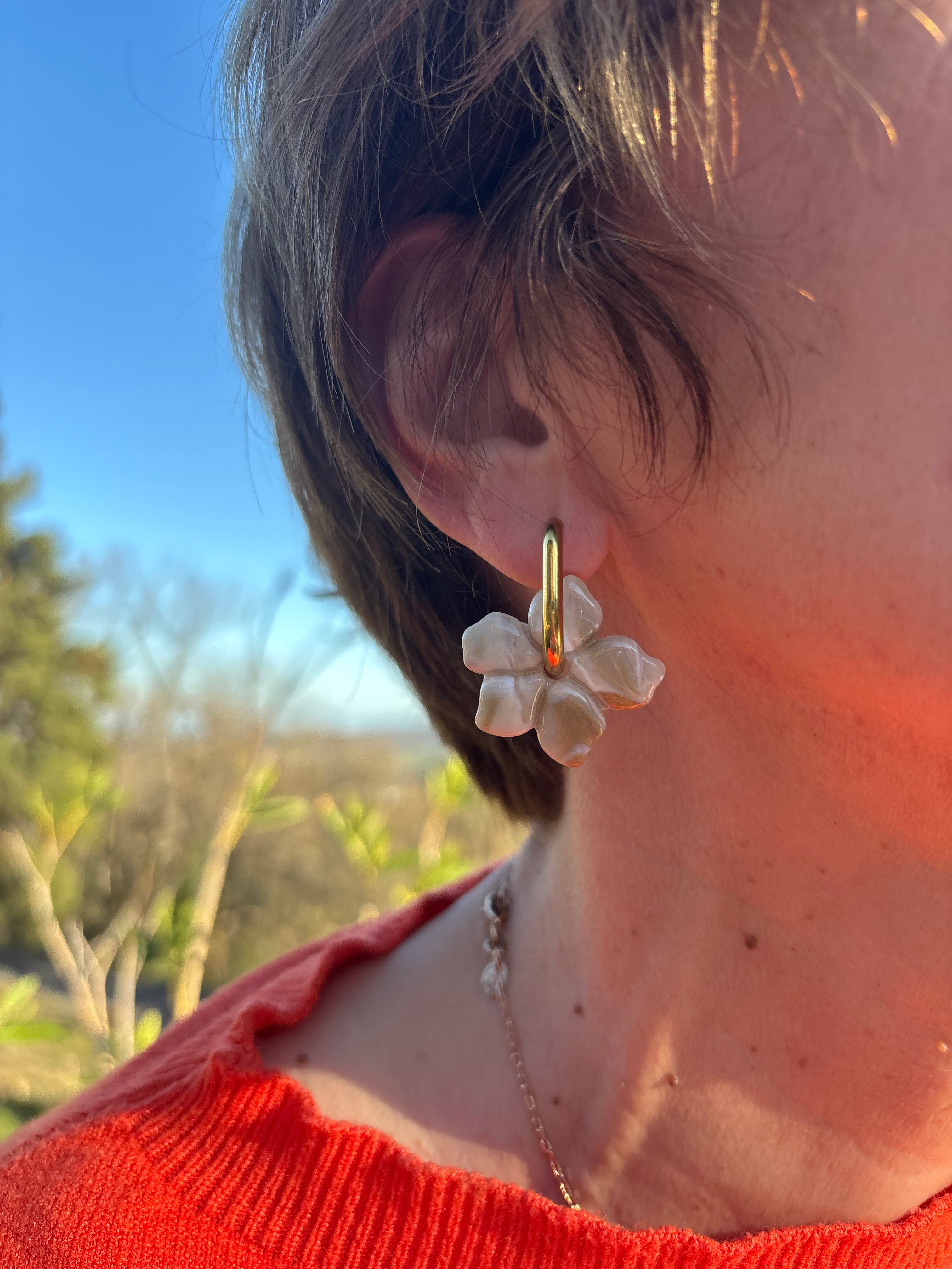 Pampilles fleurs blanc & or & beige