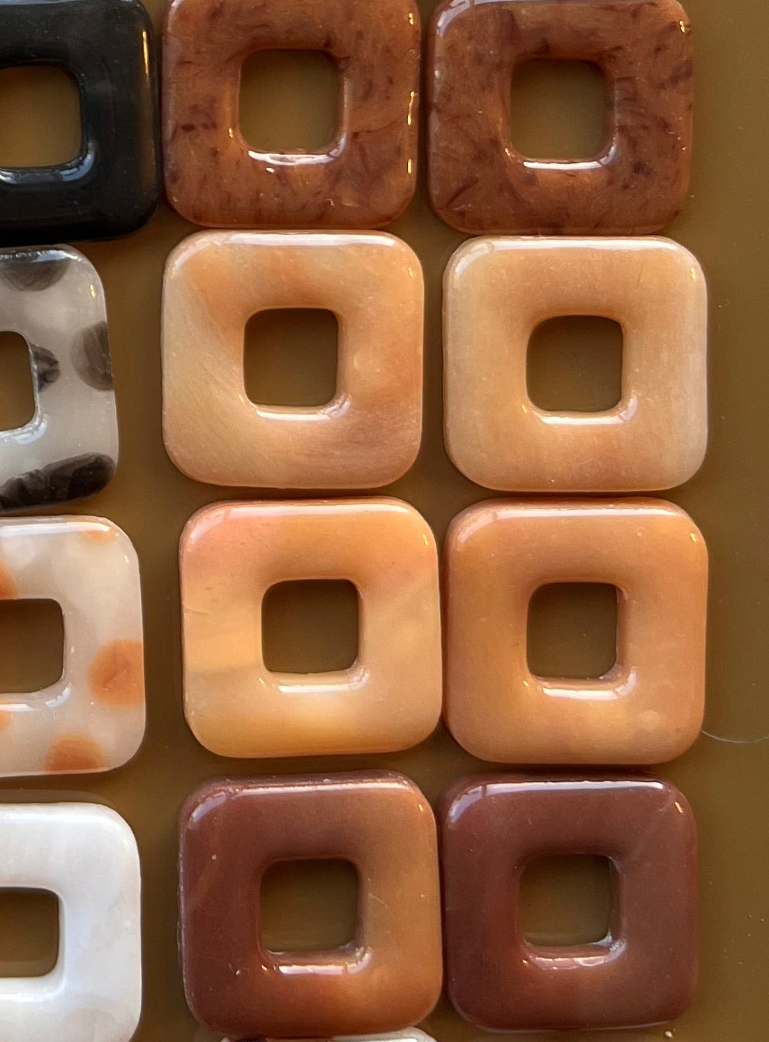 Pampilles carrées - Effet pierre beige