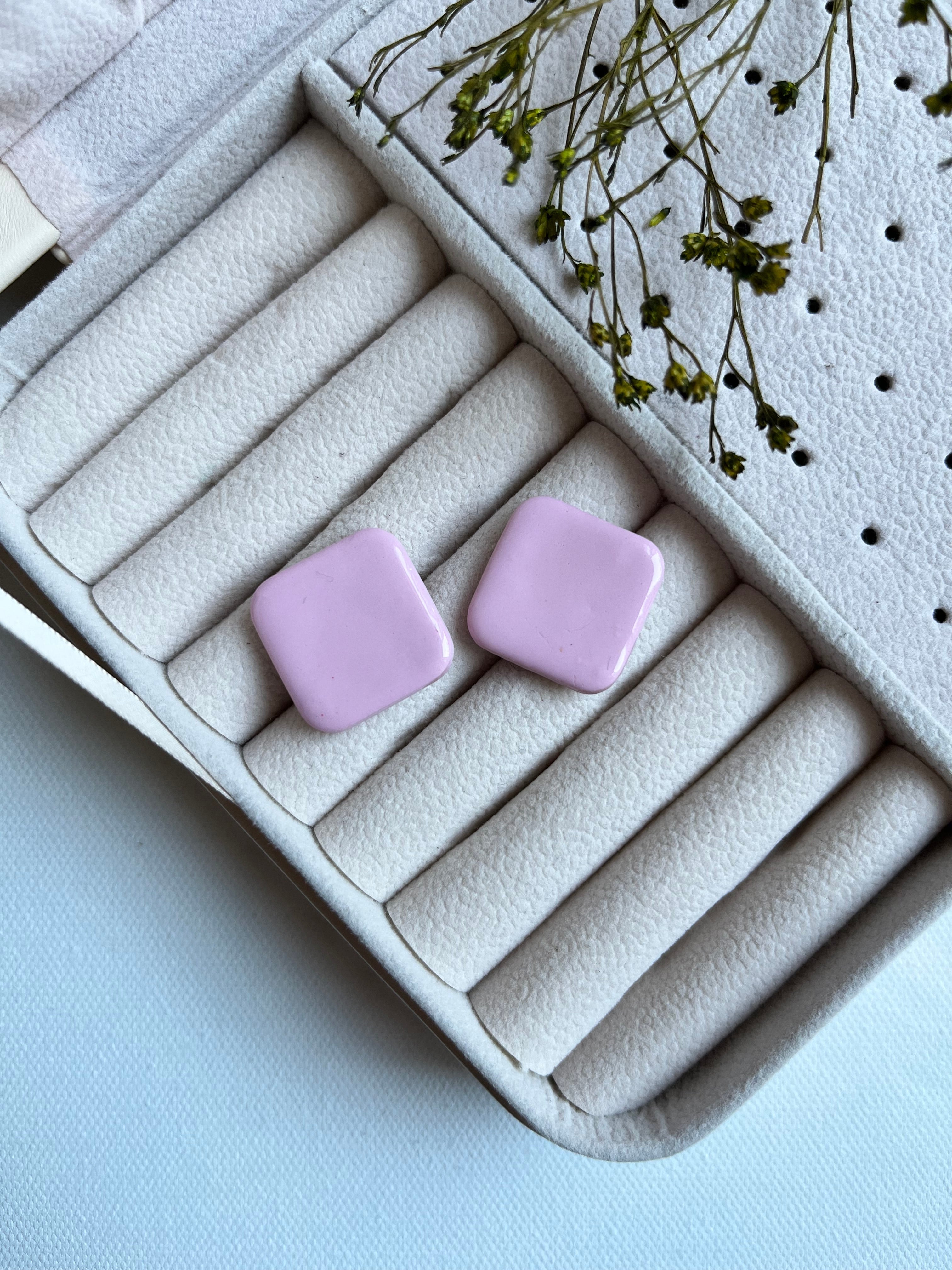Boucles d’oreilles carrées - Rose pale 🌸