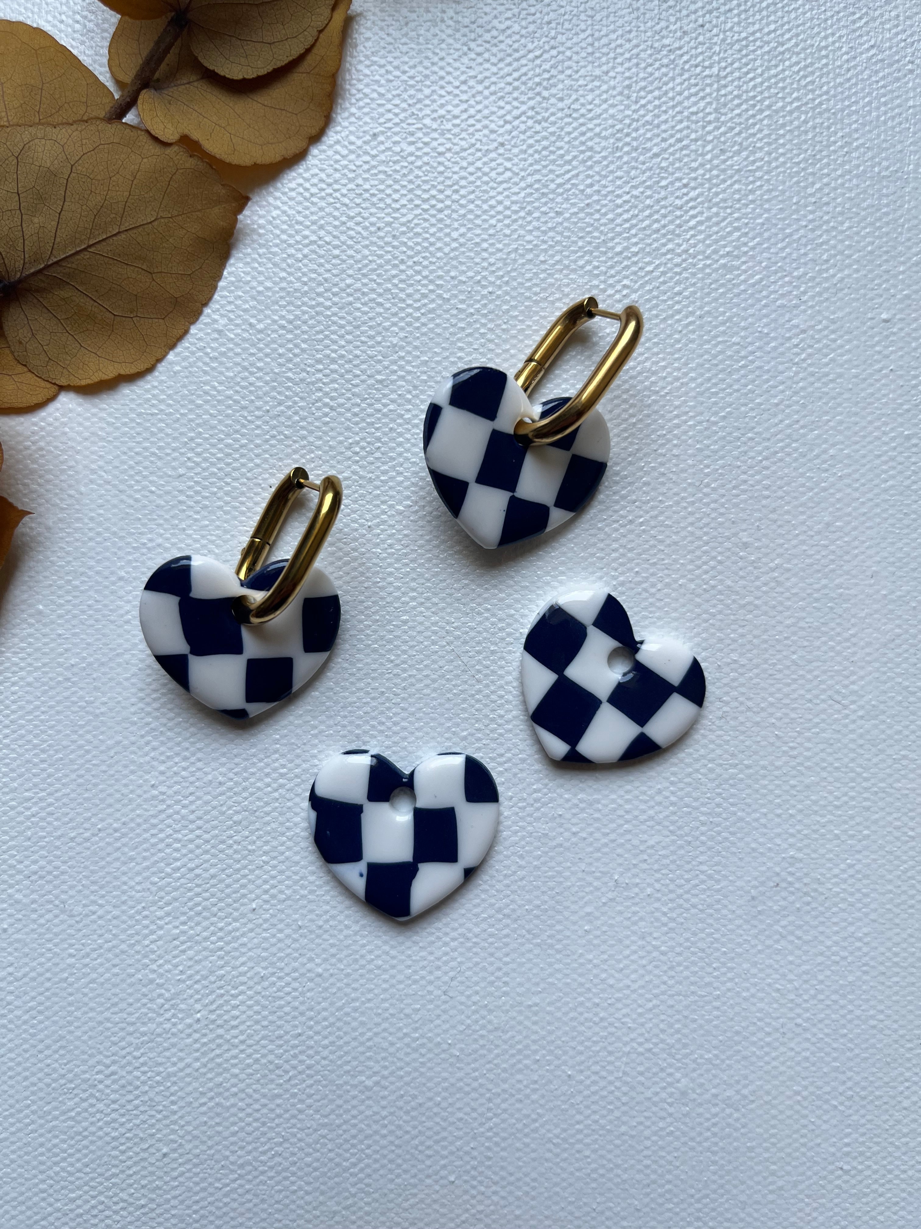 Pampilles cœurs - Motifs carré blanc & bleu