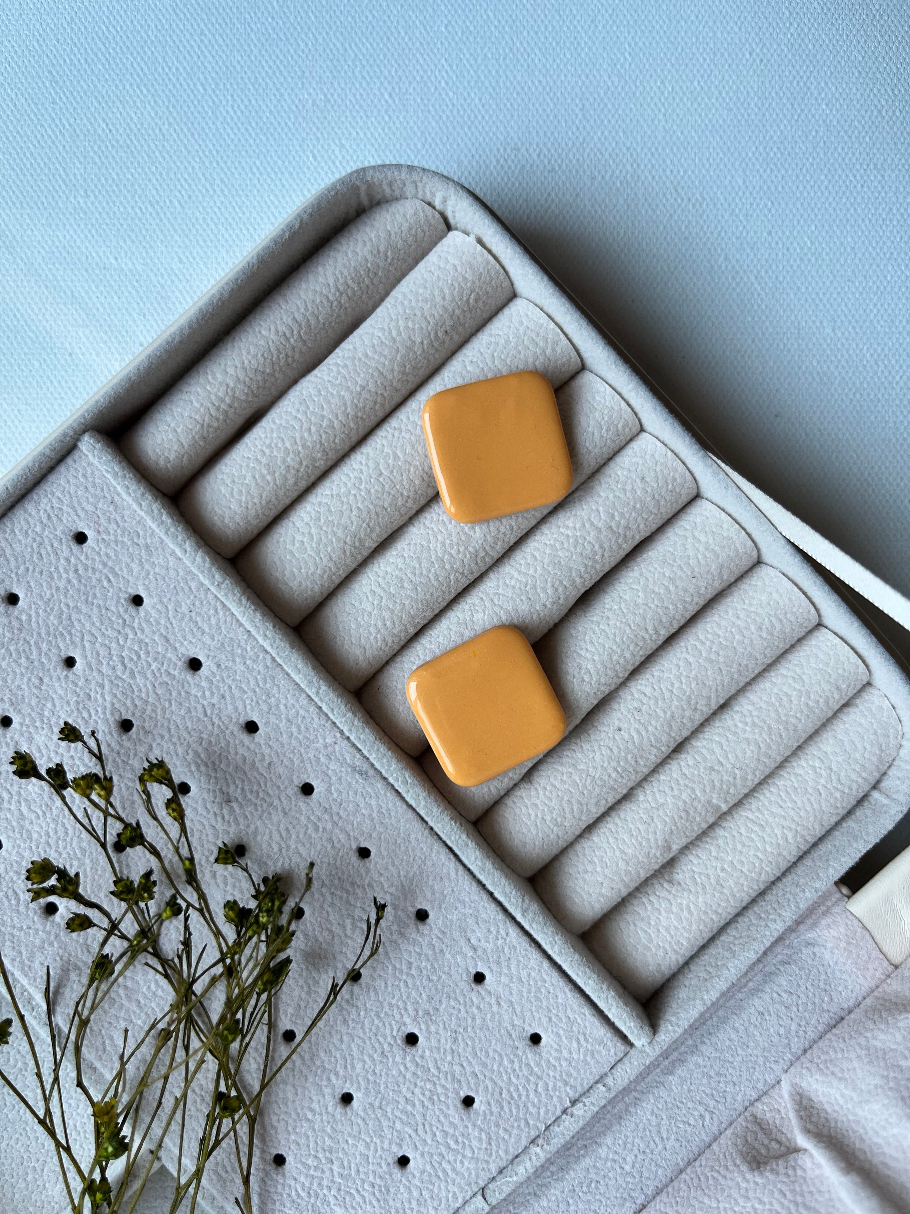 Boucles d’oreilles carrées - Abricot