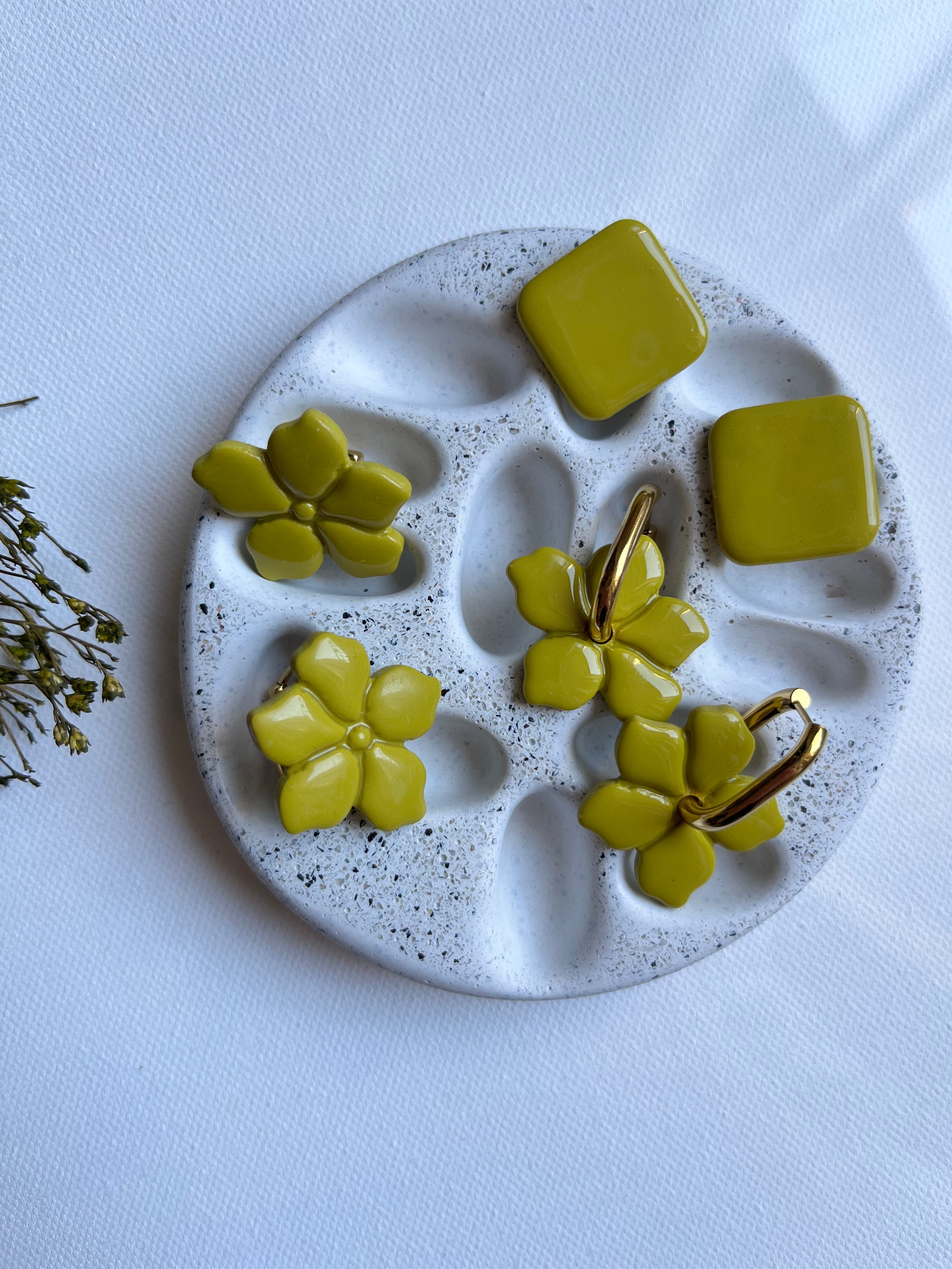 Boucles d’oreilles carrées - Vert olive