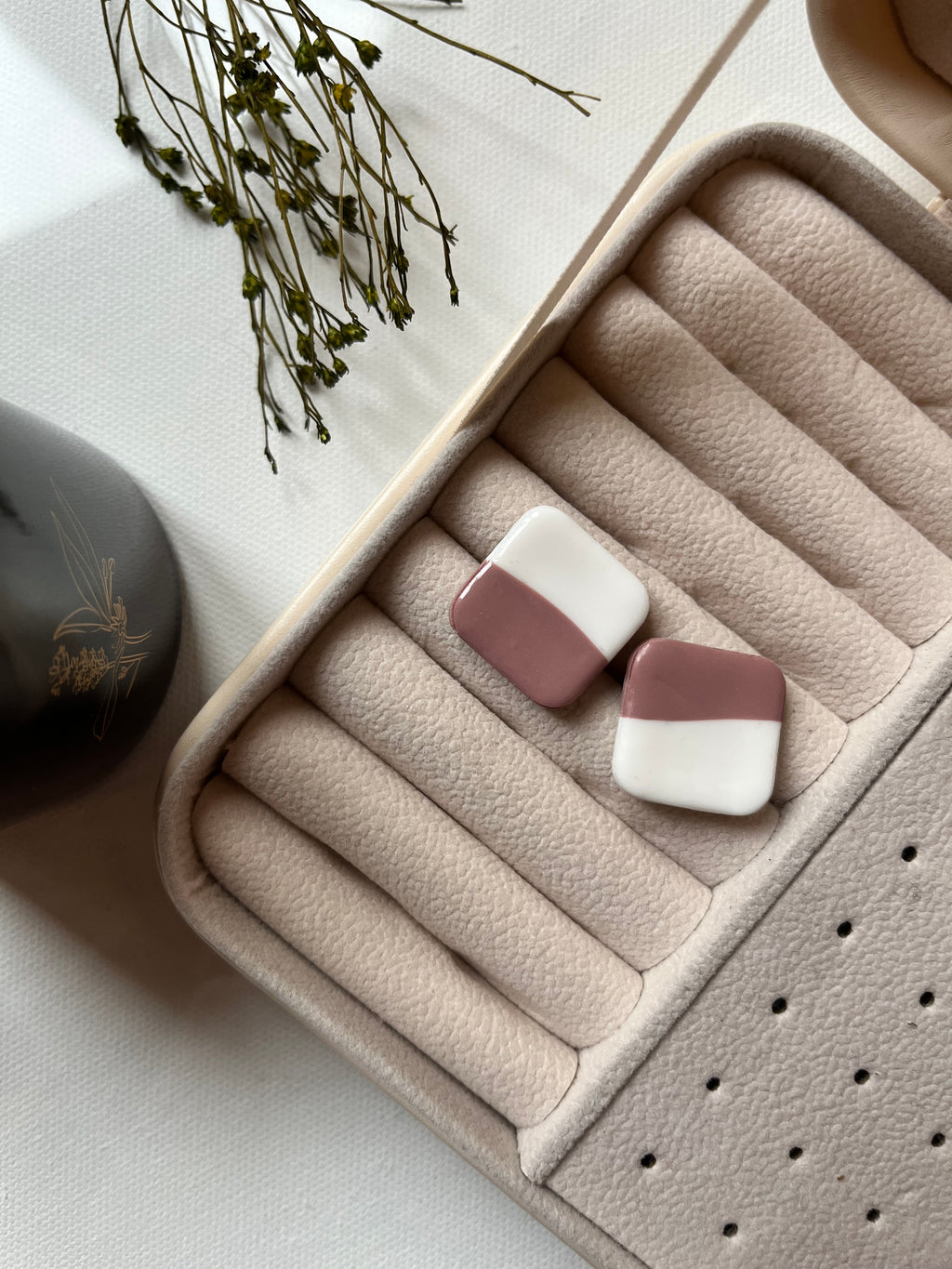 Boucles d’oreilles carrées - Blanc & rose