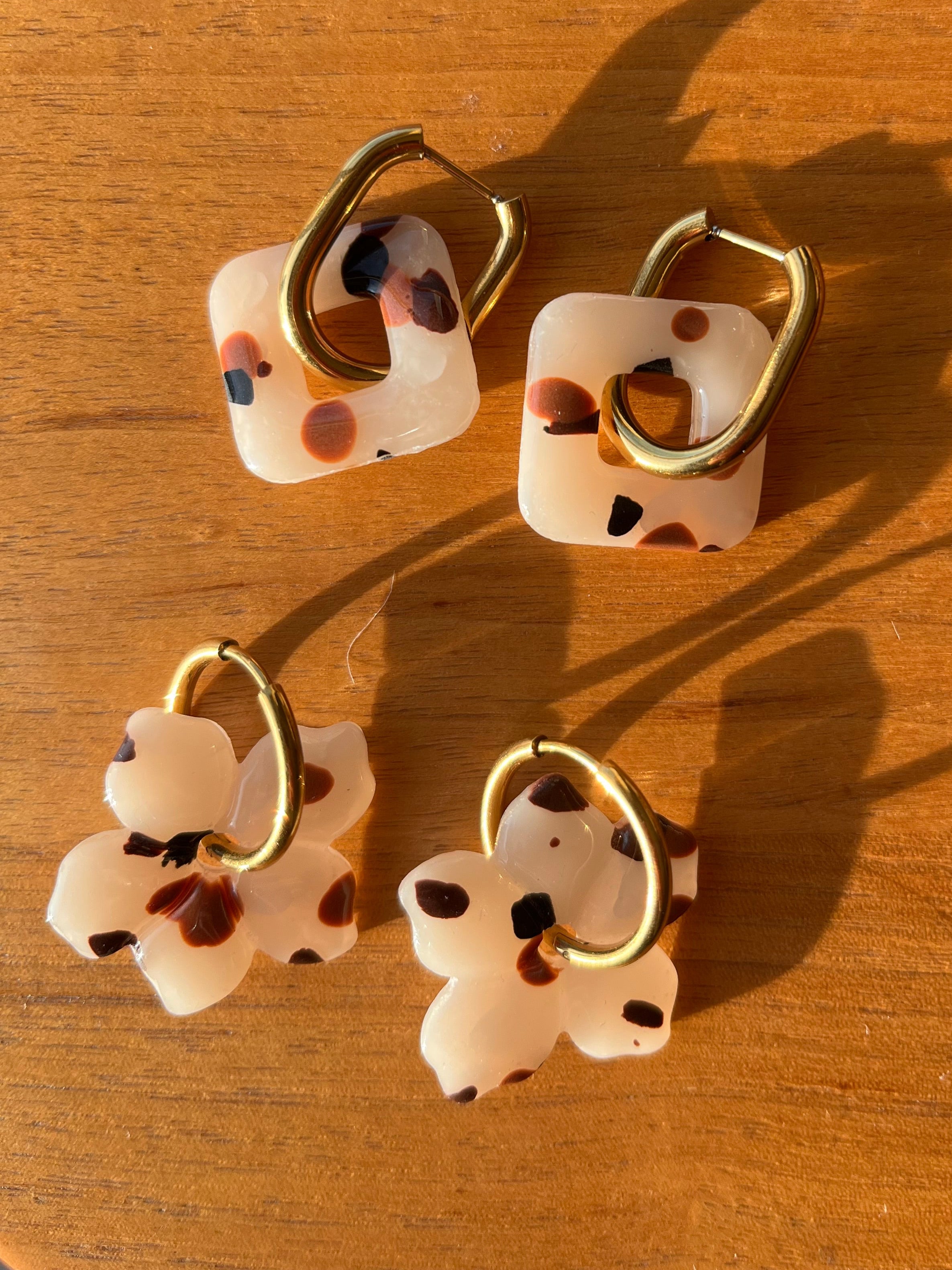 Pampilles carrées - Blanc moucheté marron & noir