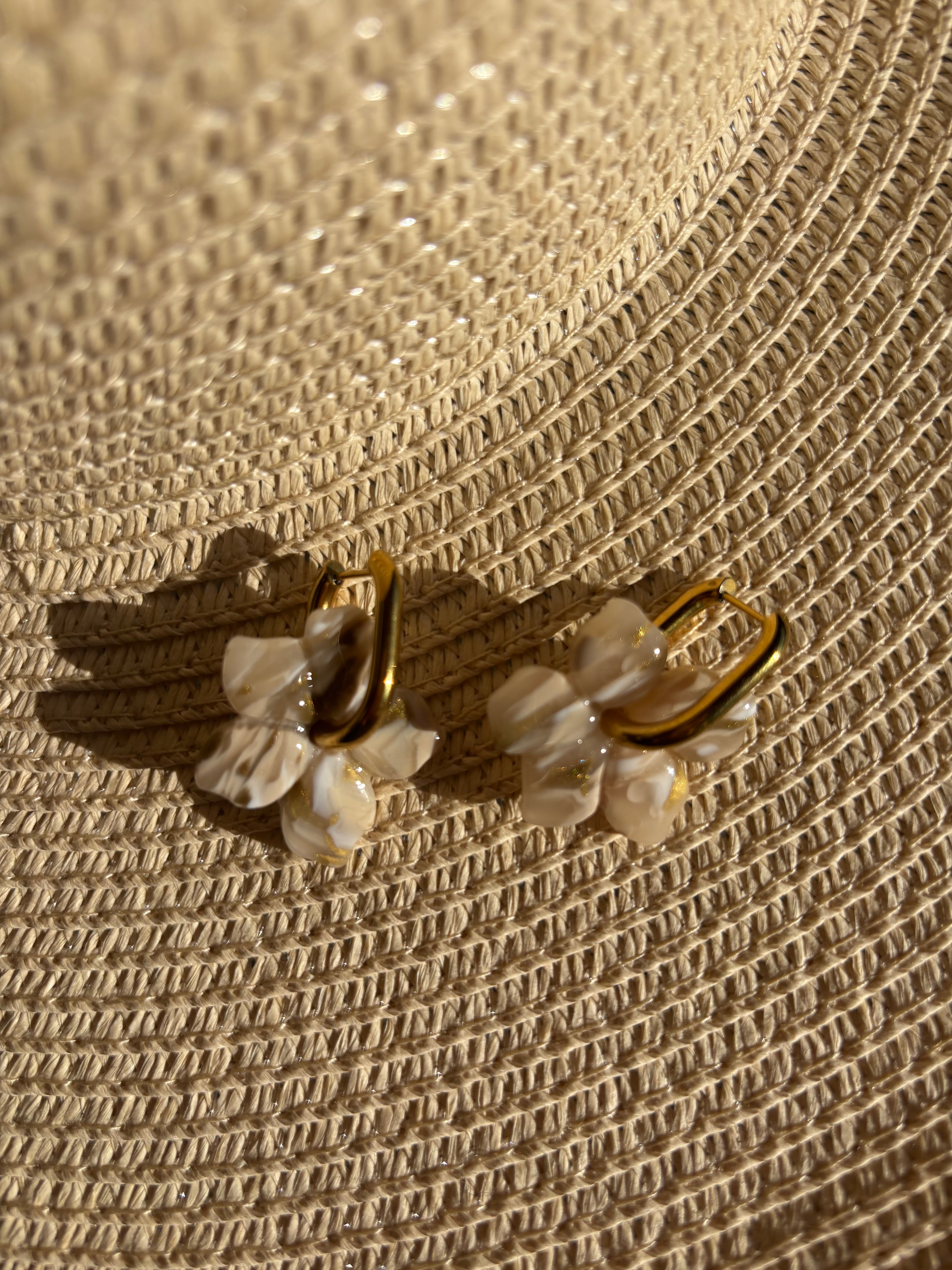 Pampilles fleurs blanc & or & beige