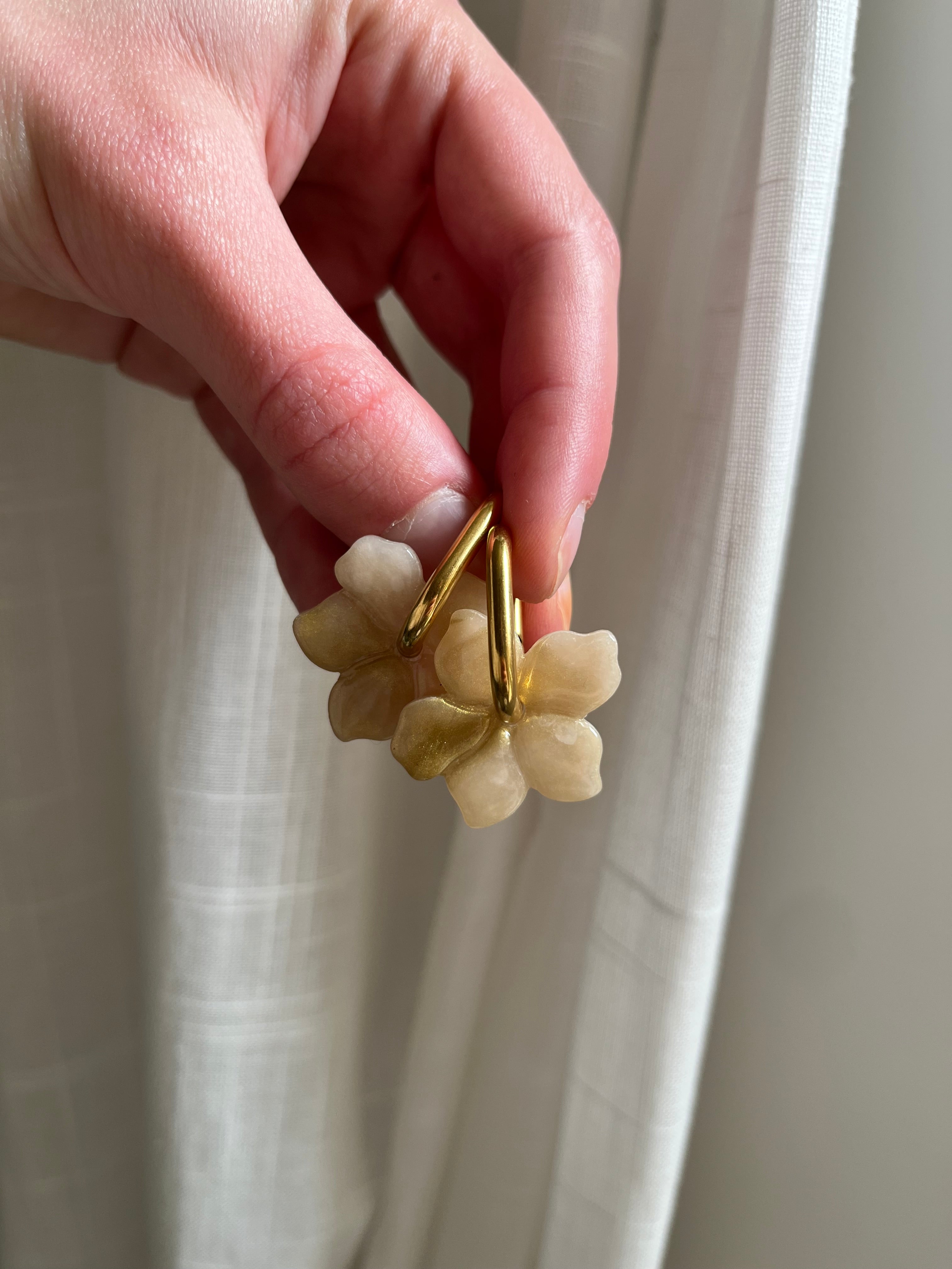 Pampilles fleurs - Blanc effet feuilles d’or