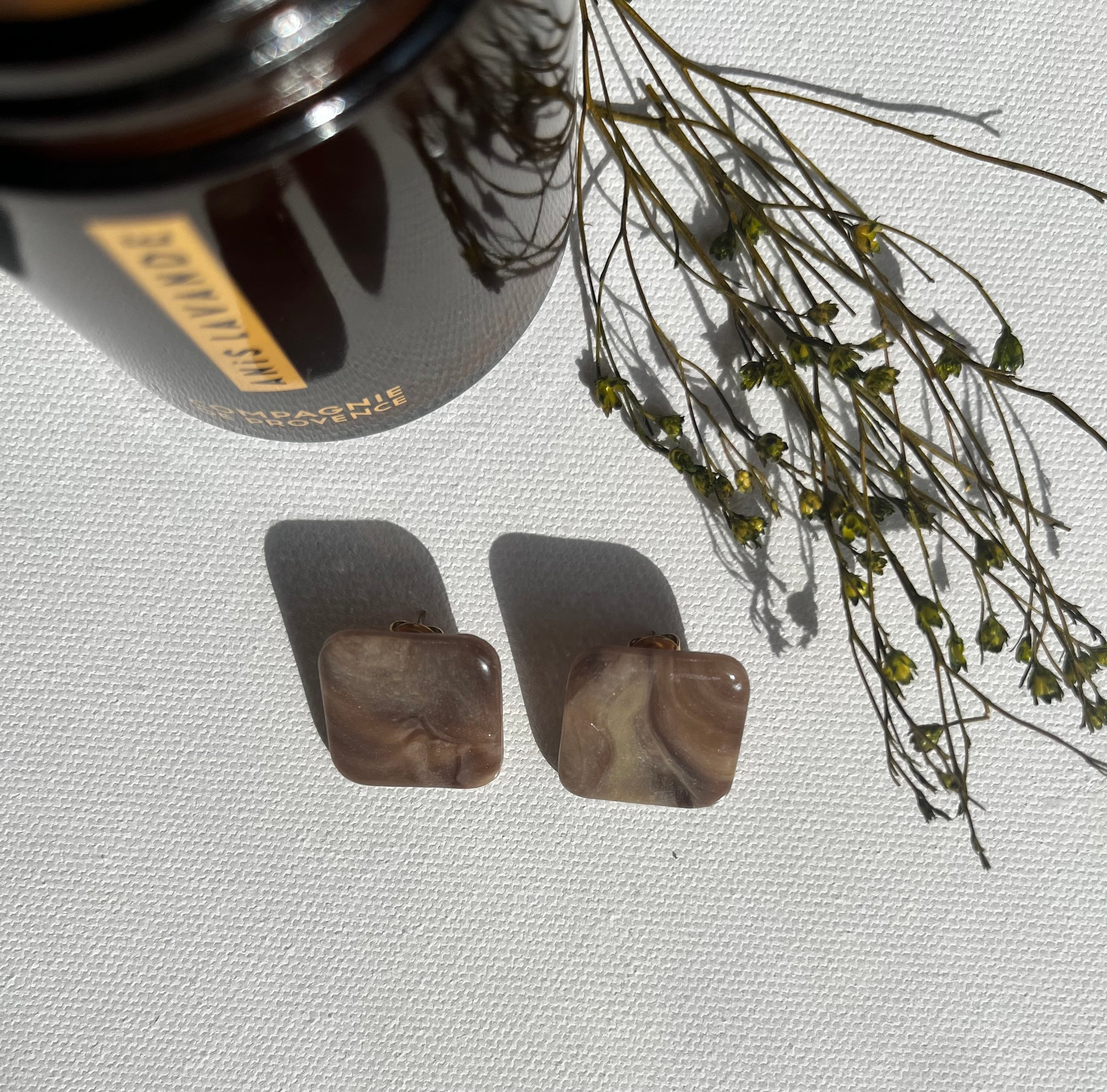 Boucles d’oreilles carrées - Effet pierre grise